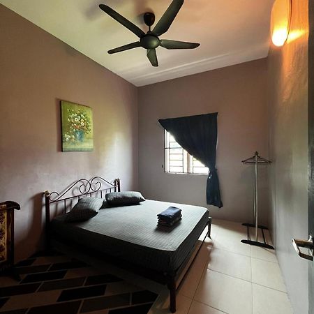 Taiping Homestay Husna Afina Eksteriør billede