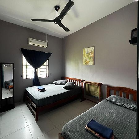 Taiping Homestay Husna Afina Eksteriør billede
